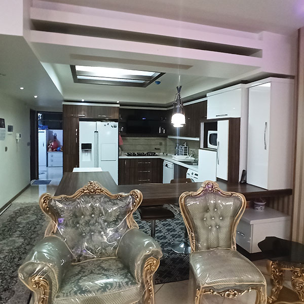 خیابان هشت بهشت شرقی